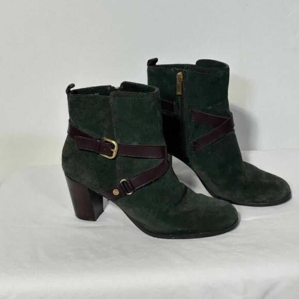 Jones New York Women's Green Suede Ankle Boots Women’s Size 9.5 Buckle Accent